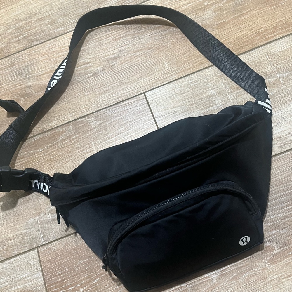 Lululemon Fanny pack